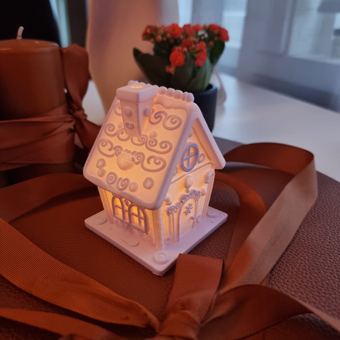 Gingerbread Tealight House